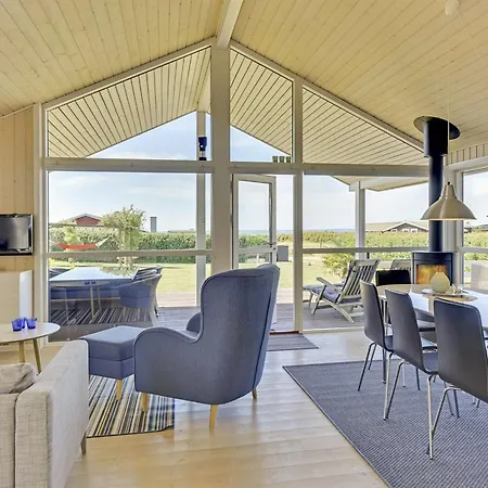 Kierstine - 100m From The Sea By Interhome